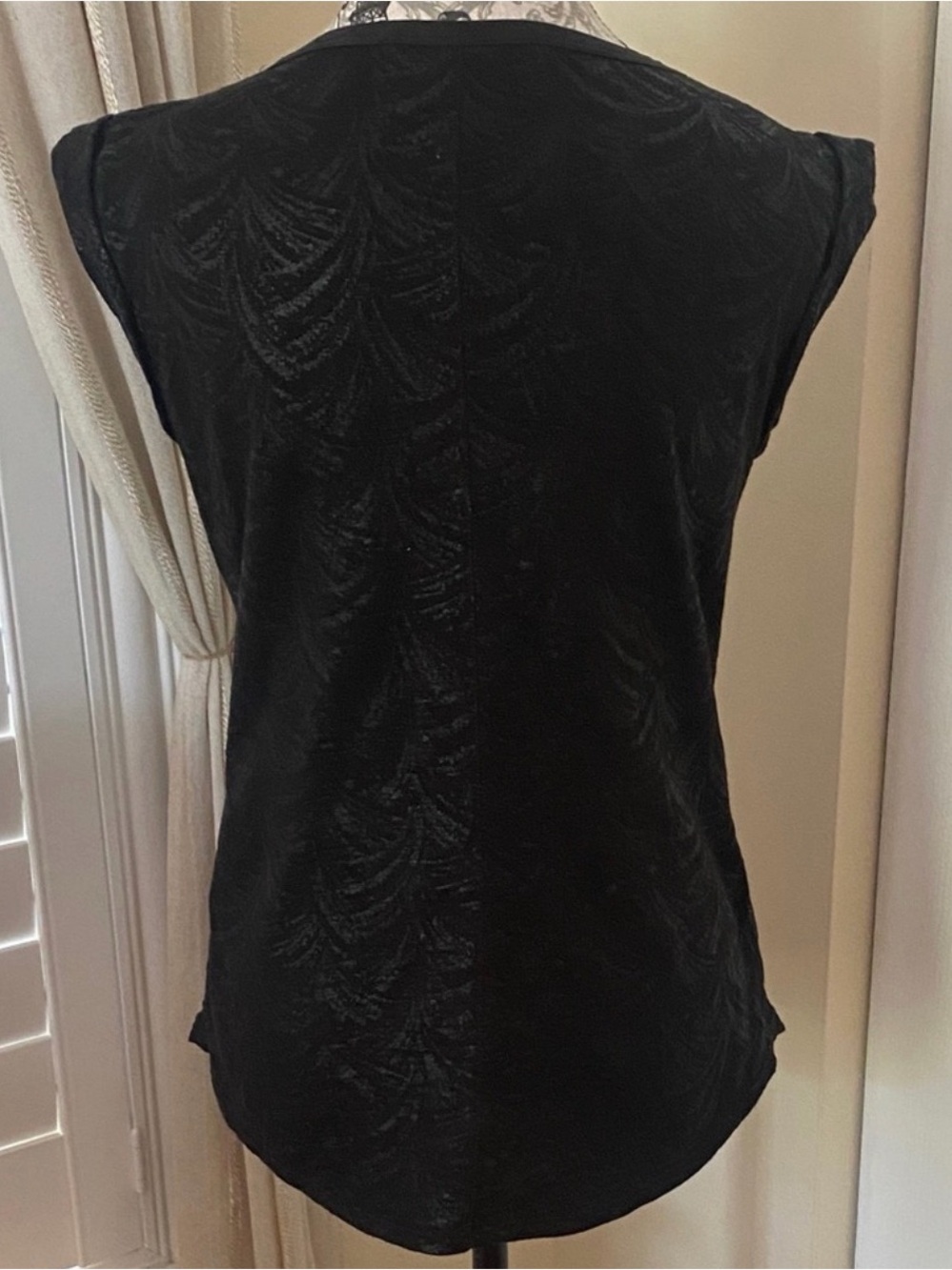WHBM Black Shimmer Textured Cap Sleeve Top XS - Picture 5 of 8